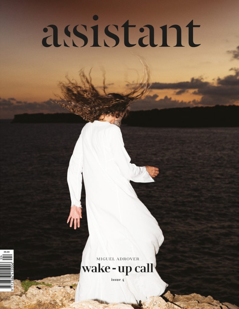 Assistant, Issue IV – Wake-up call