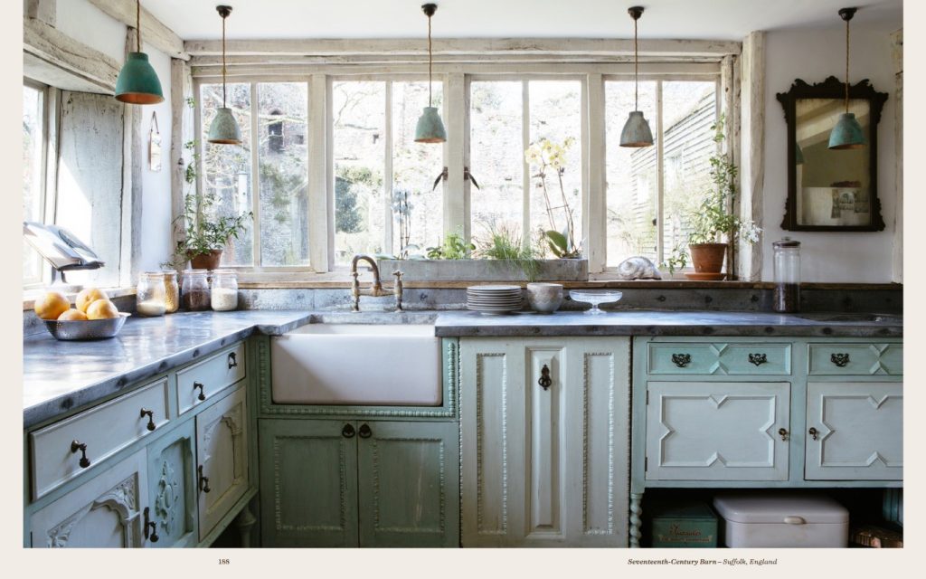 New Romance: Contemporary Countrystyle Interiors