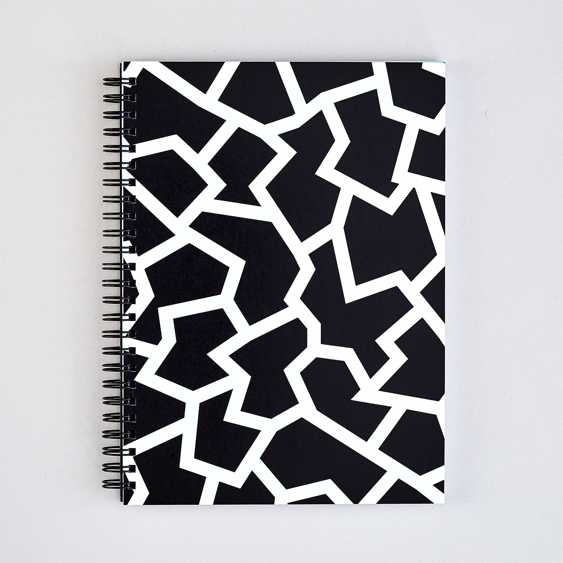 Wrap Notebook: Large Fracture Black