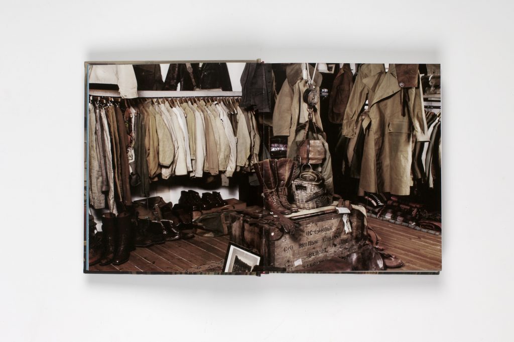 Vintage Menswear: A Collection from The Vintage Showroom (Pocket Editions)