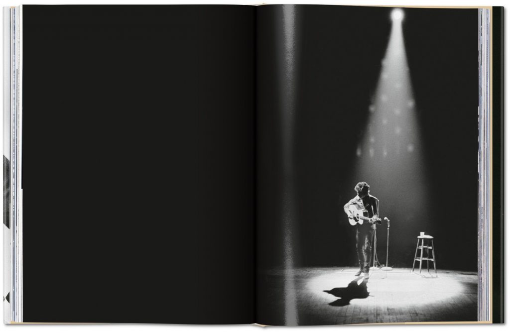 Daniel Kramer. Bob Dylan: A Year and a Day